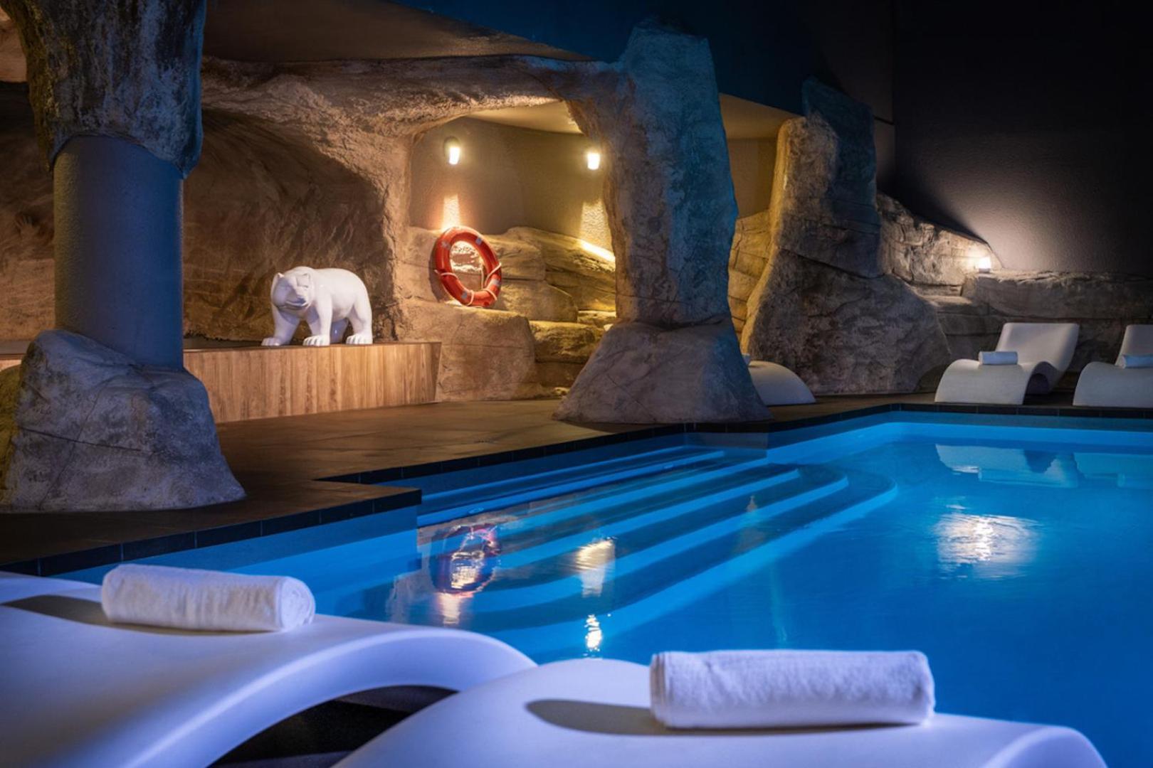 Royal Ours Blanc Boutique Hotel & Spa Alpe d'Huez Dış mekan fotoğraf
